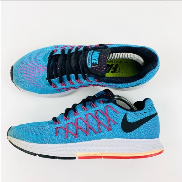 Nike Shoes - Women Nike Zoom Pegasus 32